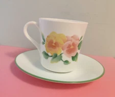 CORNING CORELLE SUMMER BLUSH PANSY CUPS / MUGS & SAUCERS