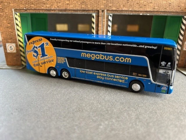 Iconic Replica 1/87th Scale Van Hool TDX Coach Megabus - Image 2 of 4