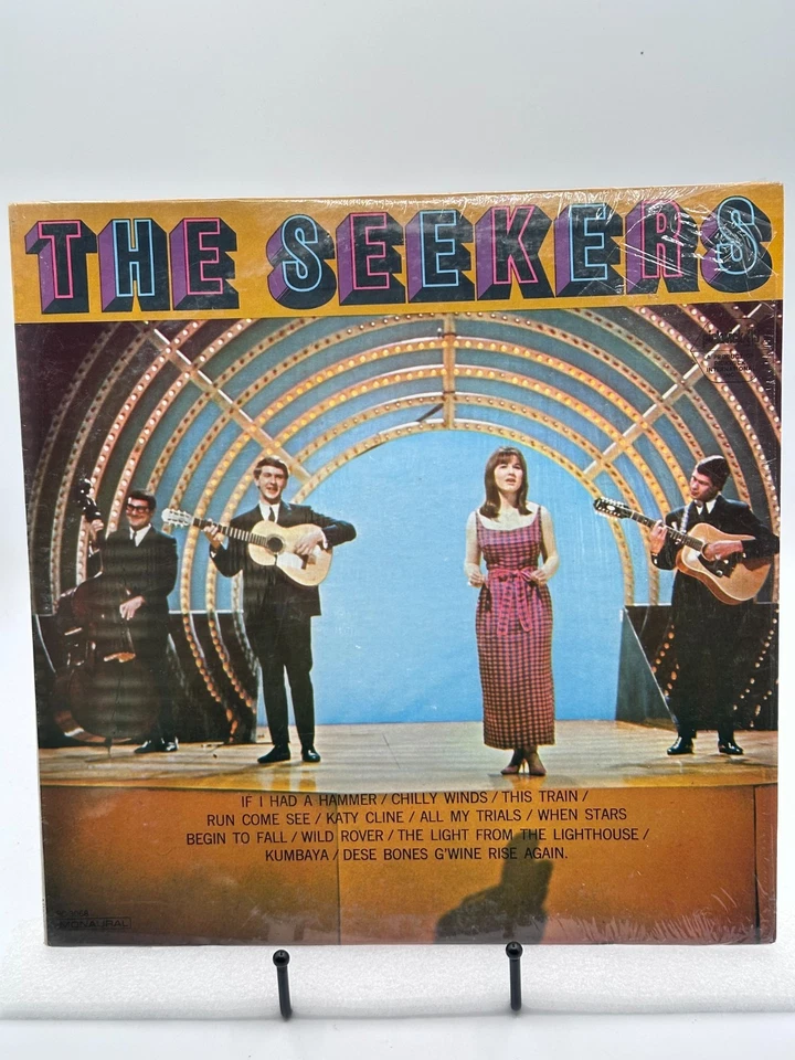 Lot of 4 Folk & Surf LPs The Seekers, Ed McCurdy, Surfers Beat, Surfers’ Holiday Foto 2 de 4