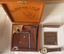 ROY ROGERS TRIGGER Ltd Ed Orologio Espositore Legno Bandana Cowboy 109/1000