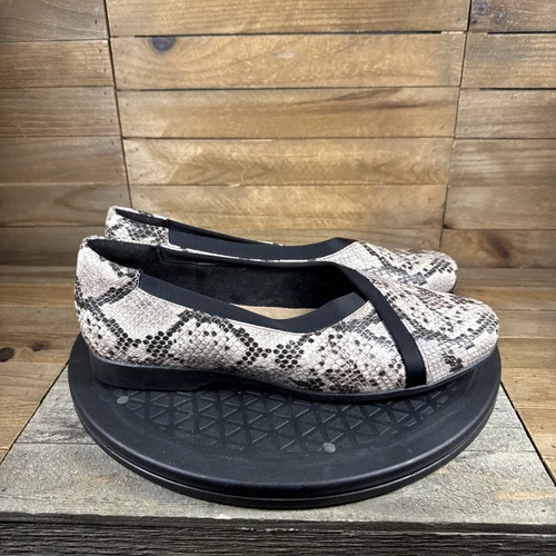 Scarpe ballerine Clarks da donna taglia 8 5 M Darcey Ease in pelle di serpente naturale