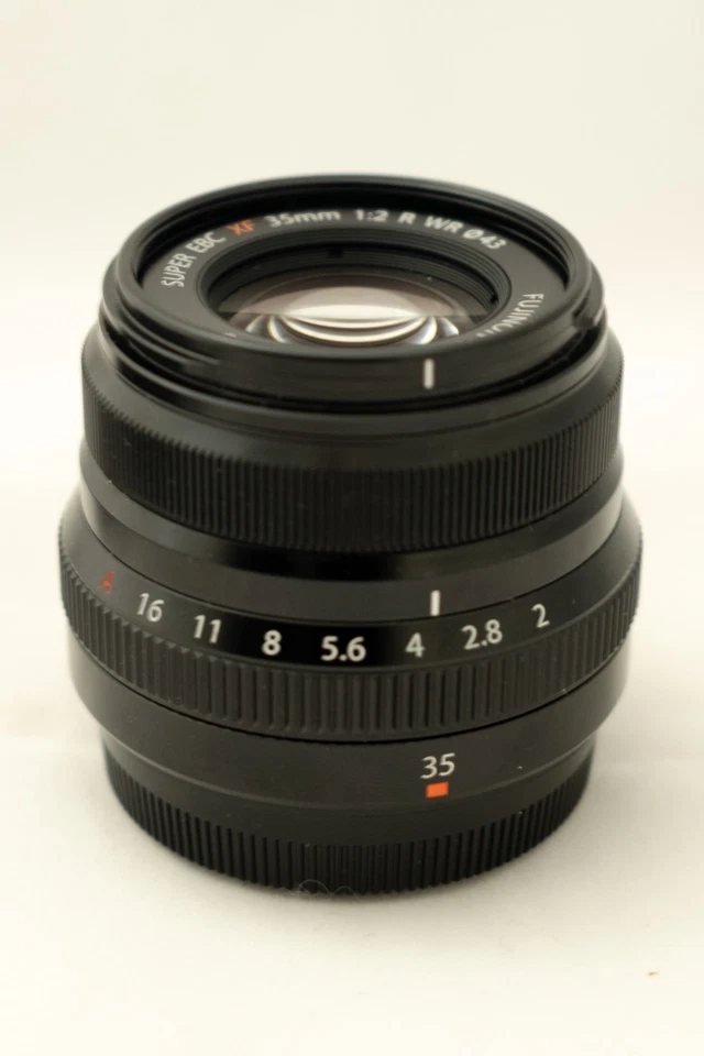 Fujifilm XF 35mm f/2 R WR Lens – Aspherical – Perfect Condition – UV Filter - image 2 of 4