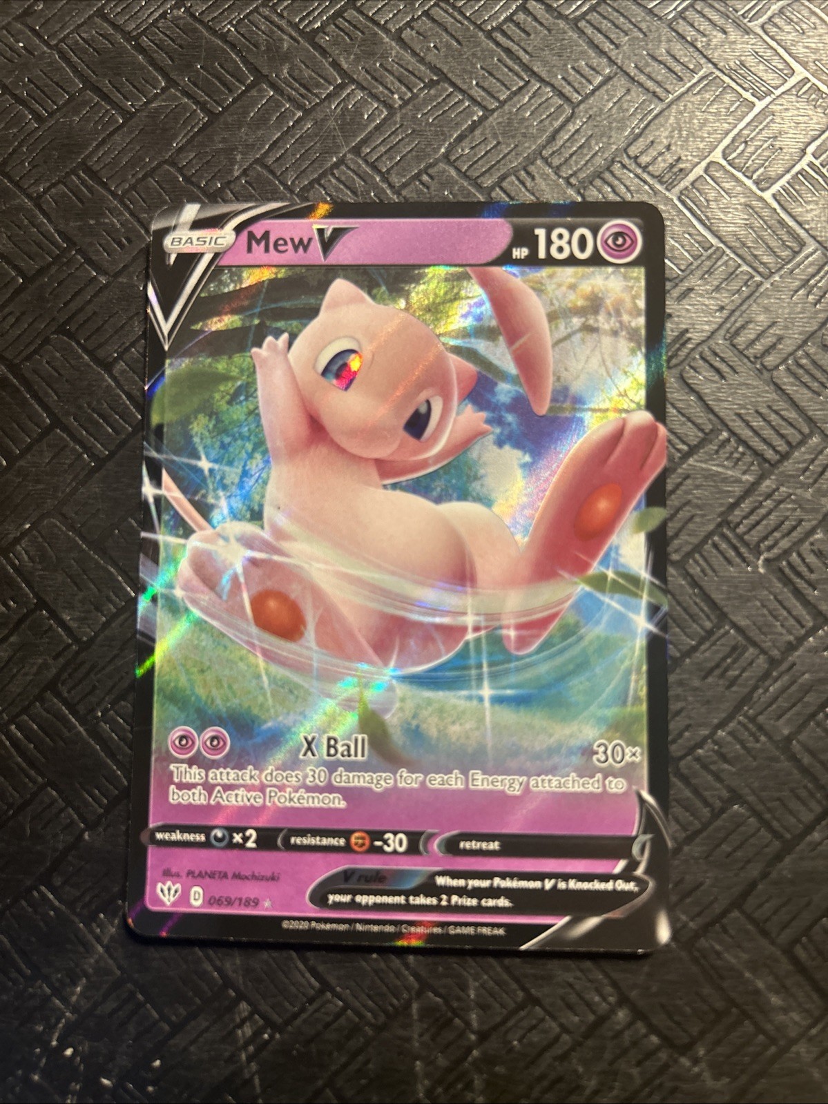 Mew V 069/189 Ultra Rare Full Art Darkness Ablaze Pokemon NM