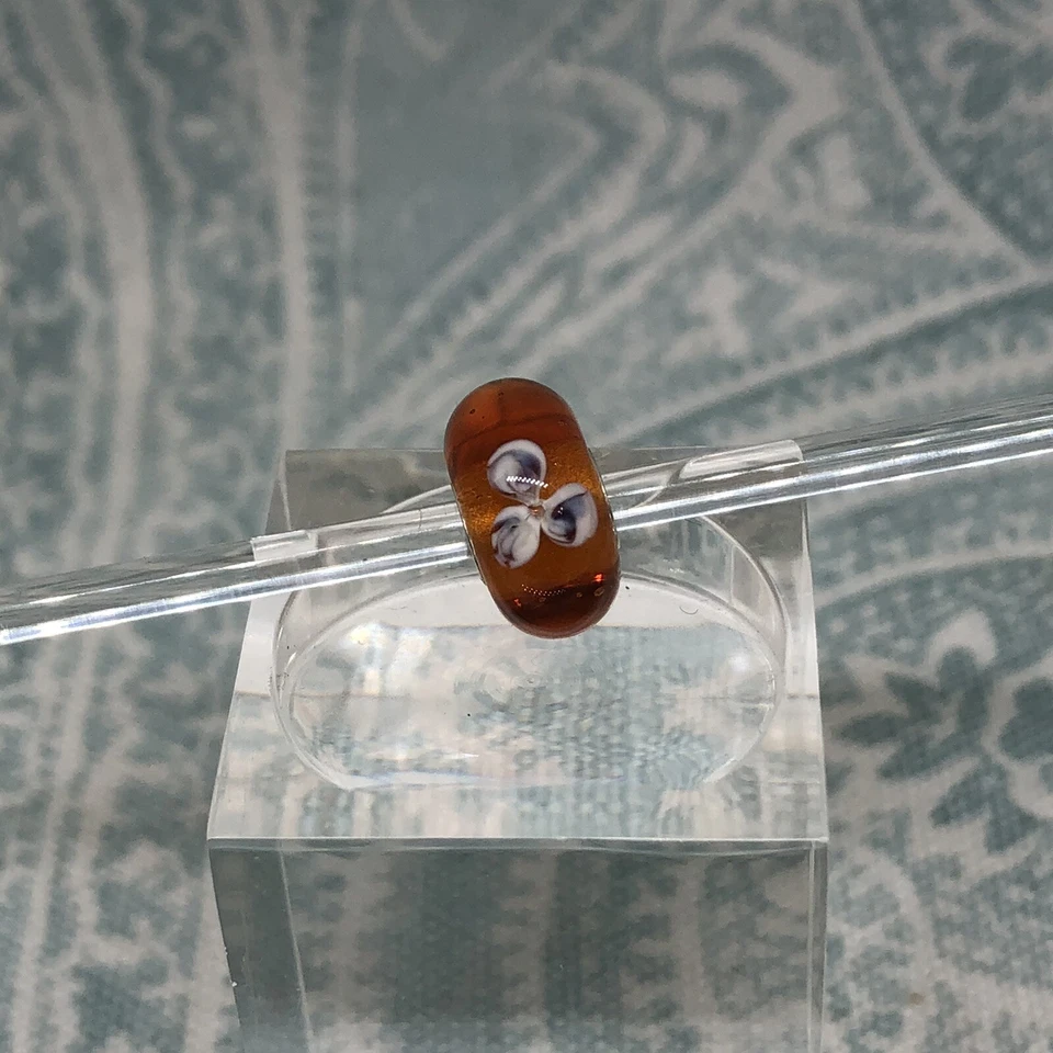 正品 Trollbeads 米色花朵 TGLBE-10002 或 61149,全新已停产 — 第 3/4 张图片