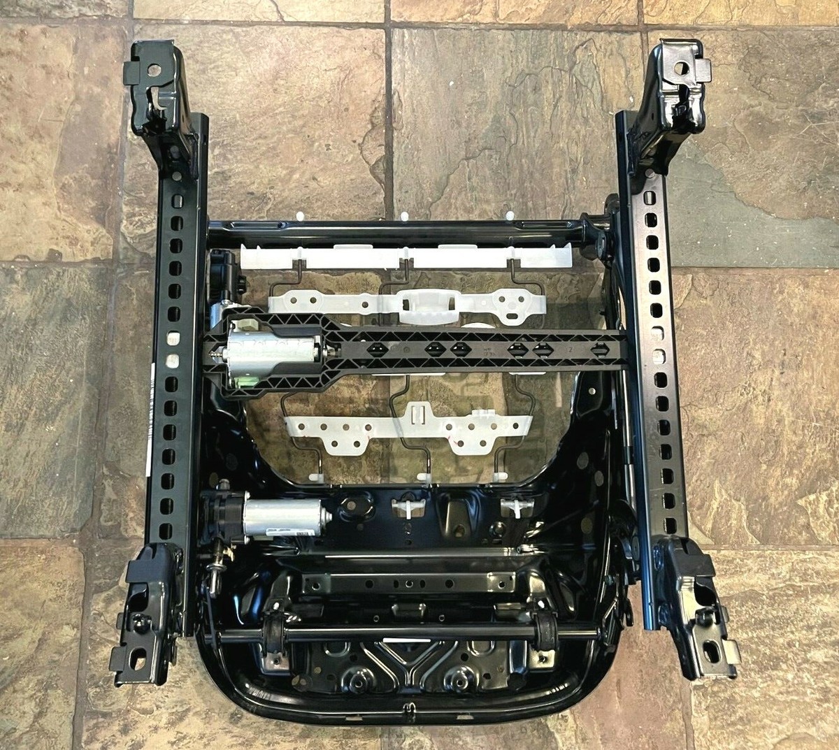 2021 2022 MERCEDES GLA250 GLA35 GLA45 FRONT LEFT HEIGHT ADJUSTMENT 