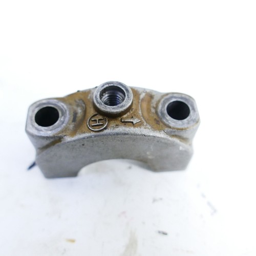 Kawasaki GPZ 500 S Nockenwellenbock Zylinderkopf Motor Halter 62767