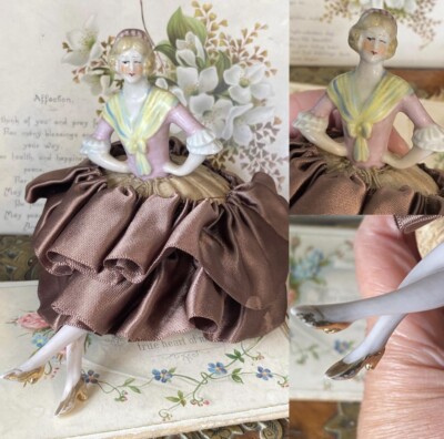 Antikes Porzellan Half Doll Nadelkissen / Original Kissen & Füße Nähzubehör