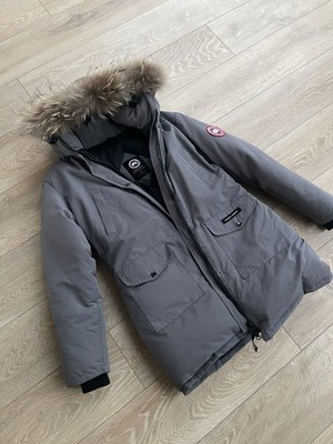 Canada Goose Herren Winter-Parka grau, Kapuze mit Fellbesatz, Gr. M