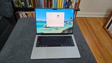Apple MacBook Pro 2024 14 M4 16GB RAM 512GB S...