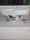 Vtg Pyrex "Gooseberry" 2.5 Qt Mixing Bowl