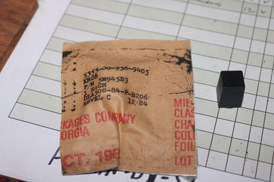 NOS Boeing aircraft knob PN 5M945B3 5355-00-936-9405
