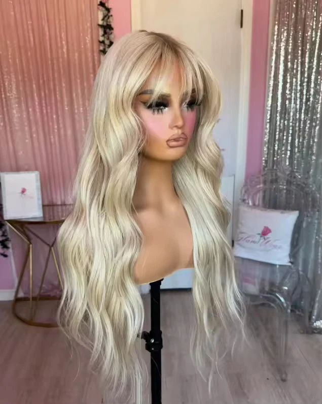 Peluca ondulada rubia clara con flequillo raíces de ceniza pelucas delanteras de encaje 100 % cabello humano  Foto 3 de 4