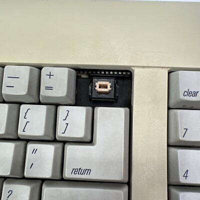 Vintage Apple Keyboard M0116 for Macintosh SE IIGS ADB Desktop Bus