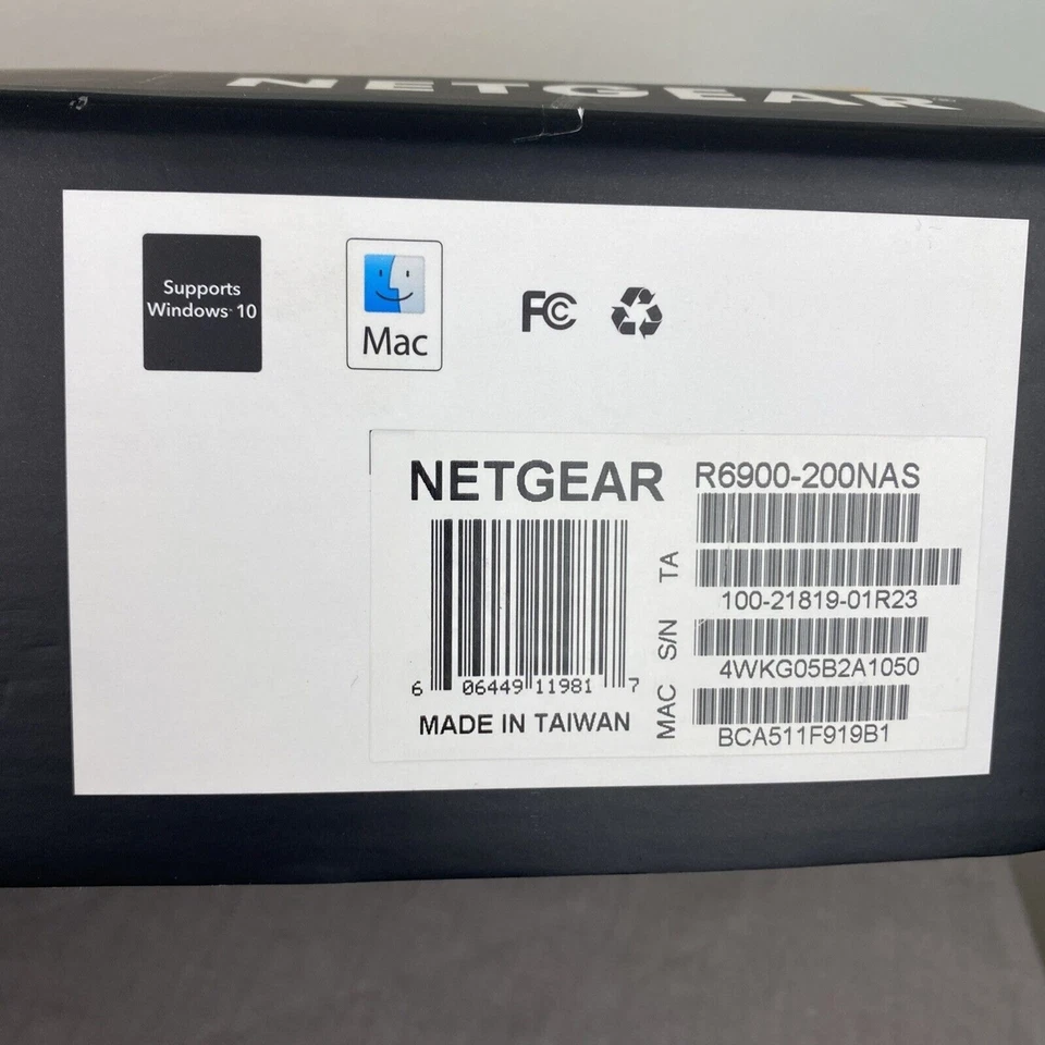 NETGEAR Nighthawk AC1900 Smart Wi-Fi Router Wireless Speed Model# R6900•EUC - Image 2 of 4