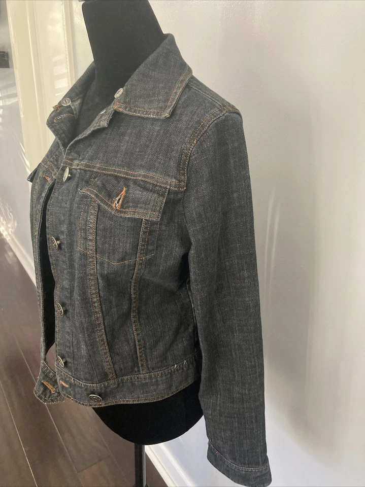 Daisy Fuentes Womens Blue Denim Jean Jacket With Pockets Size small - Image 2 of 4