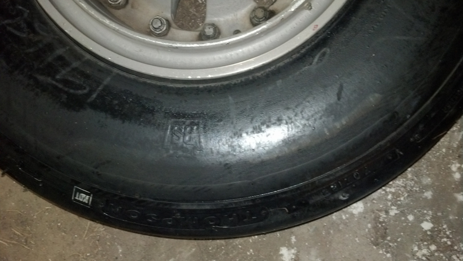 Bridgestone Aircraft Tire 40x14 24ply With B737 Main Wheel and