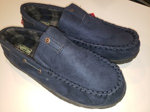 signature by levi's men's venetian moccasin slipper