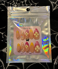 Floral Almond Acrylic Press-On Nails Size M