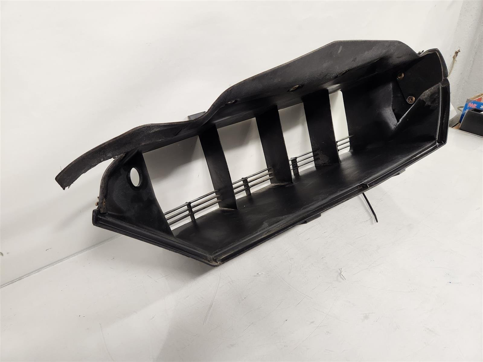2017-2021 Acura Nsx Front Radiator Air Duct Bumper Center Air Duct 71201-T6n-A00