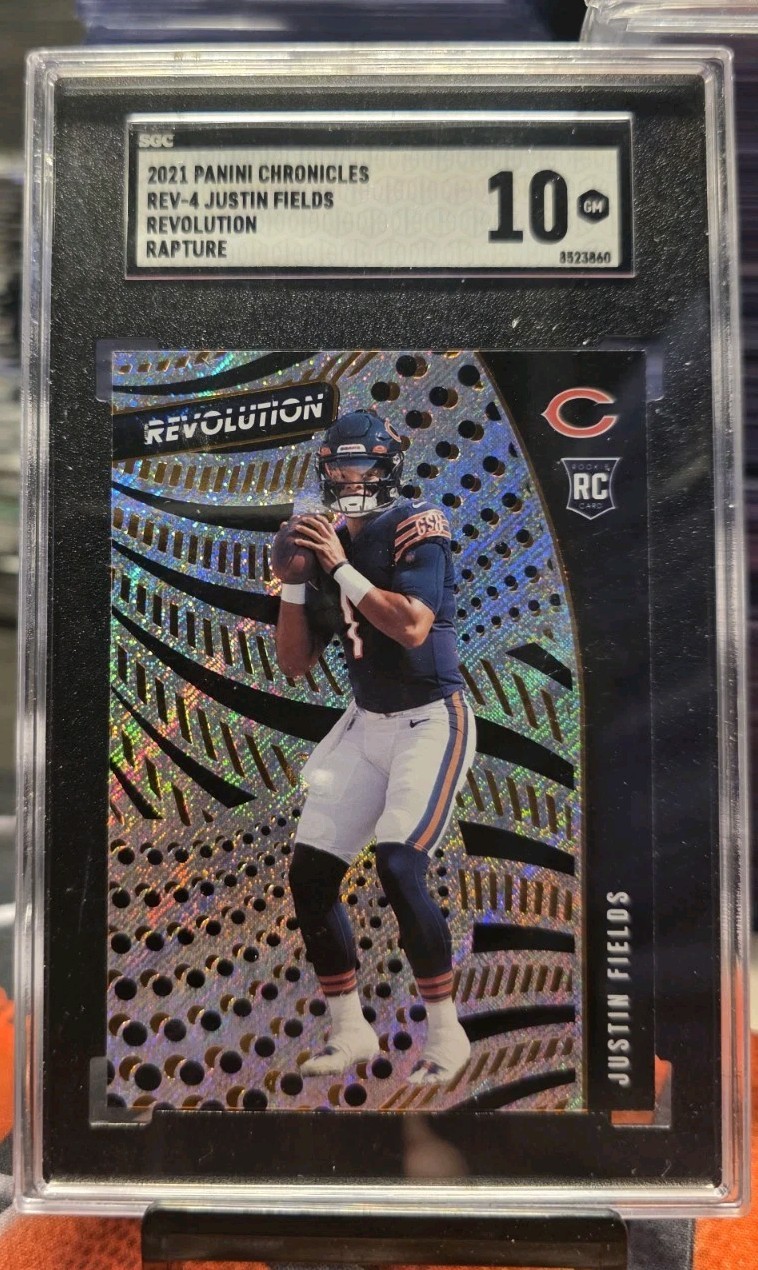 Panini 2021 Chronicles Revolution Rapture Justin Fields Rookie SGC 10