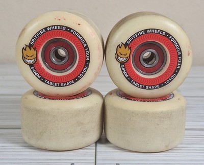 Spitfire Wheels Formula Four Tablet Shape, 54mm - Bones Reds Bearings 