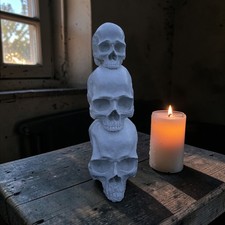 3 stack of gothic skulls