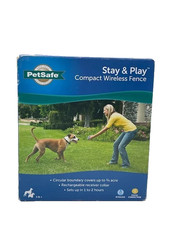 PetSafe Stay  Play Compact Wireless Dog Fence PIF00-12917 3/4 Acre No-Dig New