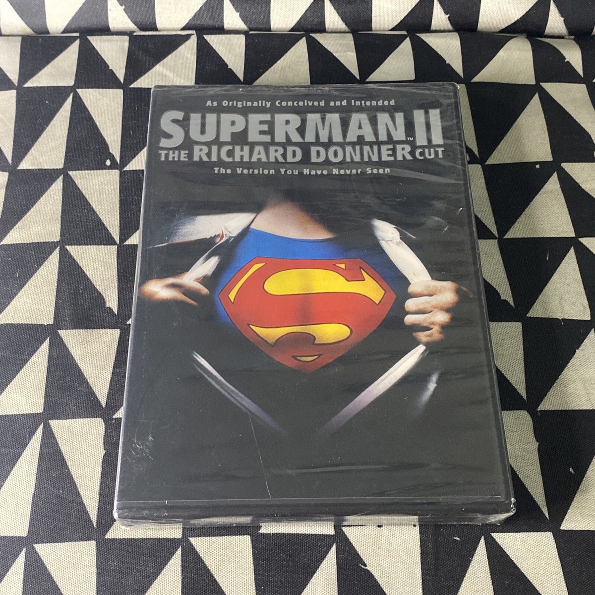 SUPERMAN II: THE RICHARD DONNER CUT (DVD) Case Damage New