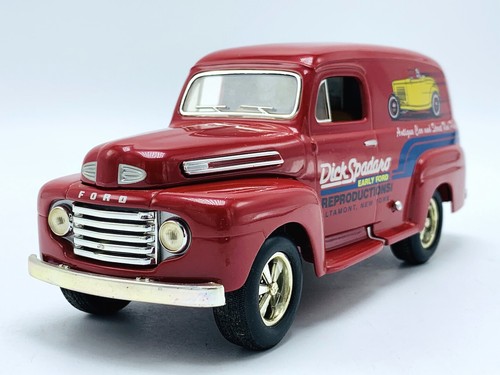 1:25 Eastwood 1948 Ford Hot Rod Panel Delivery Dick Spadaro Coin Bank #327000 - Picture 5 of 6