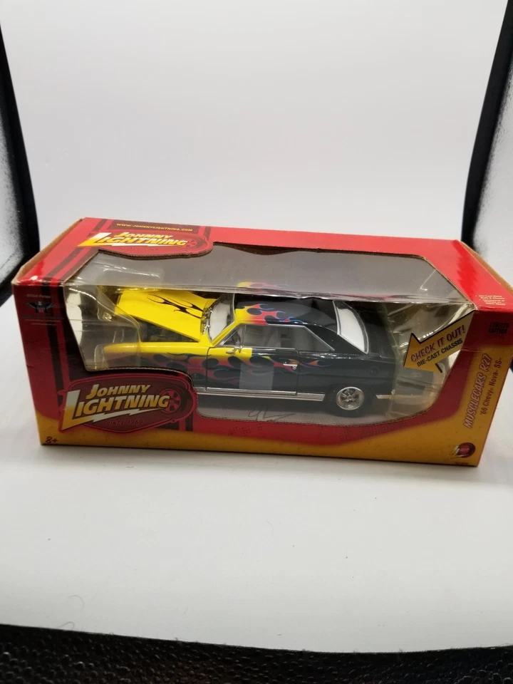 Johnny Lightning 66 雪佛兰 Nova SS 黑色,黄色 W 火焰 1/24 比例 1966 雪佛兰  — 第 3/4 张图片