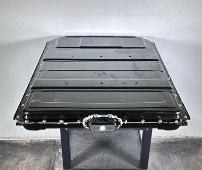 (New) Tesla Powerpack Energy Pod Battery 13.9 kWh / 8.6KW / 900v Powerwall