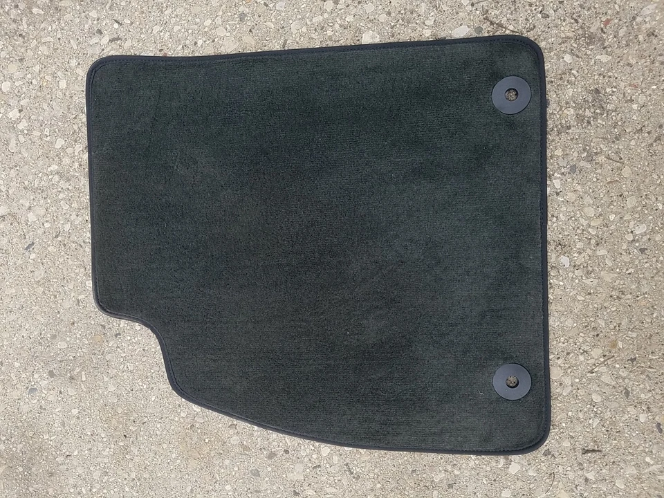 2012-2016 Buick Regal коврики с ковровым покрытием черный уголь OEM почти новый 22883042 - Изображение 2 из 4