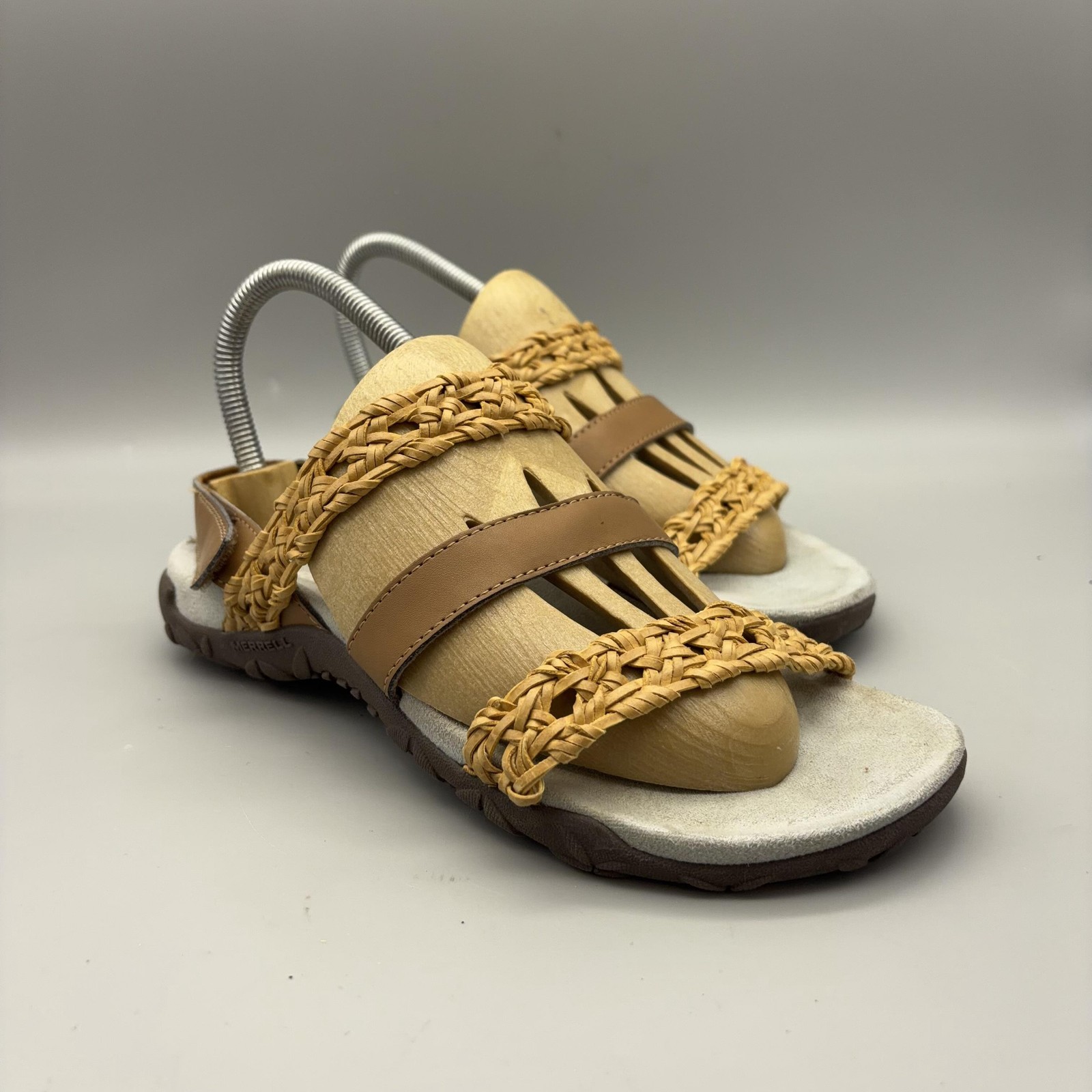 Merrell Sandals Womens Size 6 Brown Tan Leather Woven Braided Strappy Hook Loop