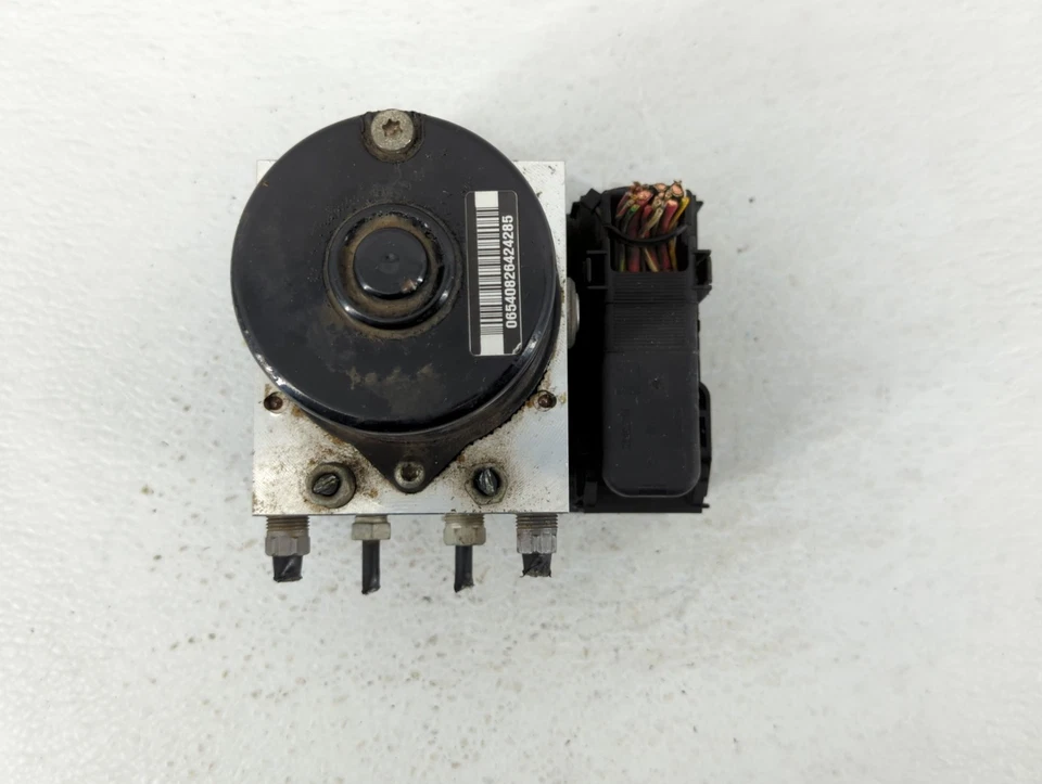 Módulo de control de bomba ABS Chevrolet V30 M3EYR Foto 3 de 4