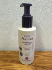 Aveeno Absolutely Ageless Nourishing Daily Facial Cleanser Blackberry, 5.2 oz