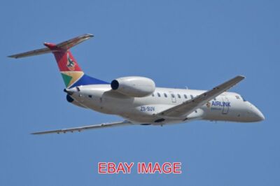 FOTO FLUGZEUG EMBRAER ERJ-135LR 'ZS-SUV' SOUTH AFRICAN AIRLINK C/N 145663. BU