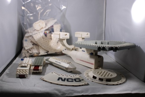 Kreo Star Trek Enterprise Ship Working Lights - Incomplete - A3137 - Kre-O