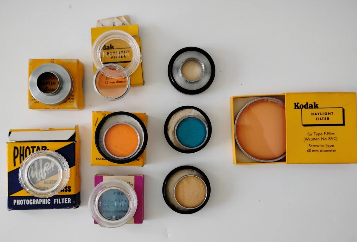 Lot De Filtres Et Accessoires Photo Kodak - Série V - Vintage