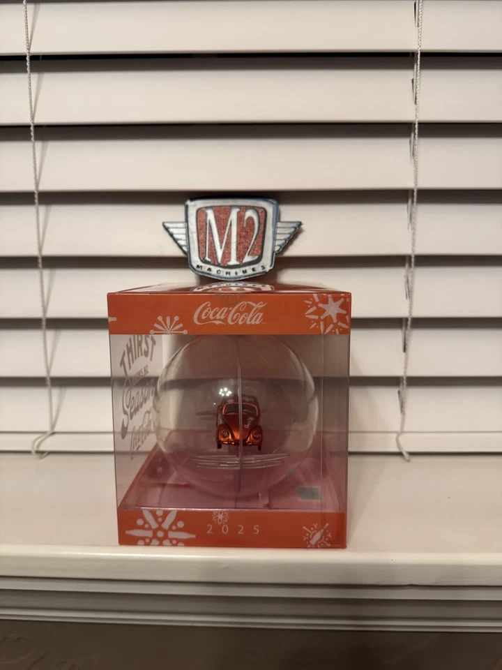 2025 M2 Machines Christmas Ornament Chase 1/750 Coca-Cola 1953 Volkswagen Beetle - Image 2 of 4