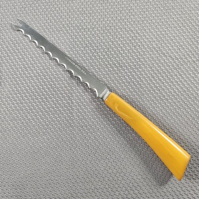 Vintage Butterscotch Bakelite Handle Cheese Pumpkin Carving Knife 8.5'' USA READ 