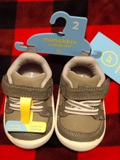 Munchkin by Stride Rite Baby Shoes Size 2 Sneaker Miller Walking Grey Brown New