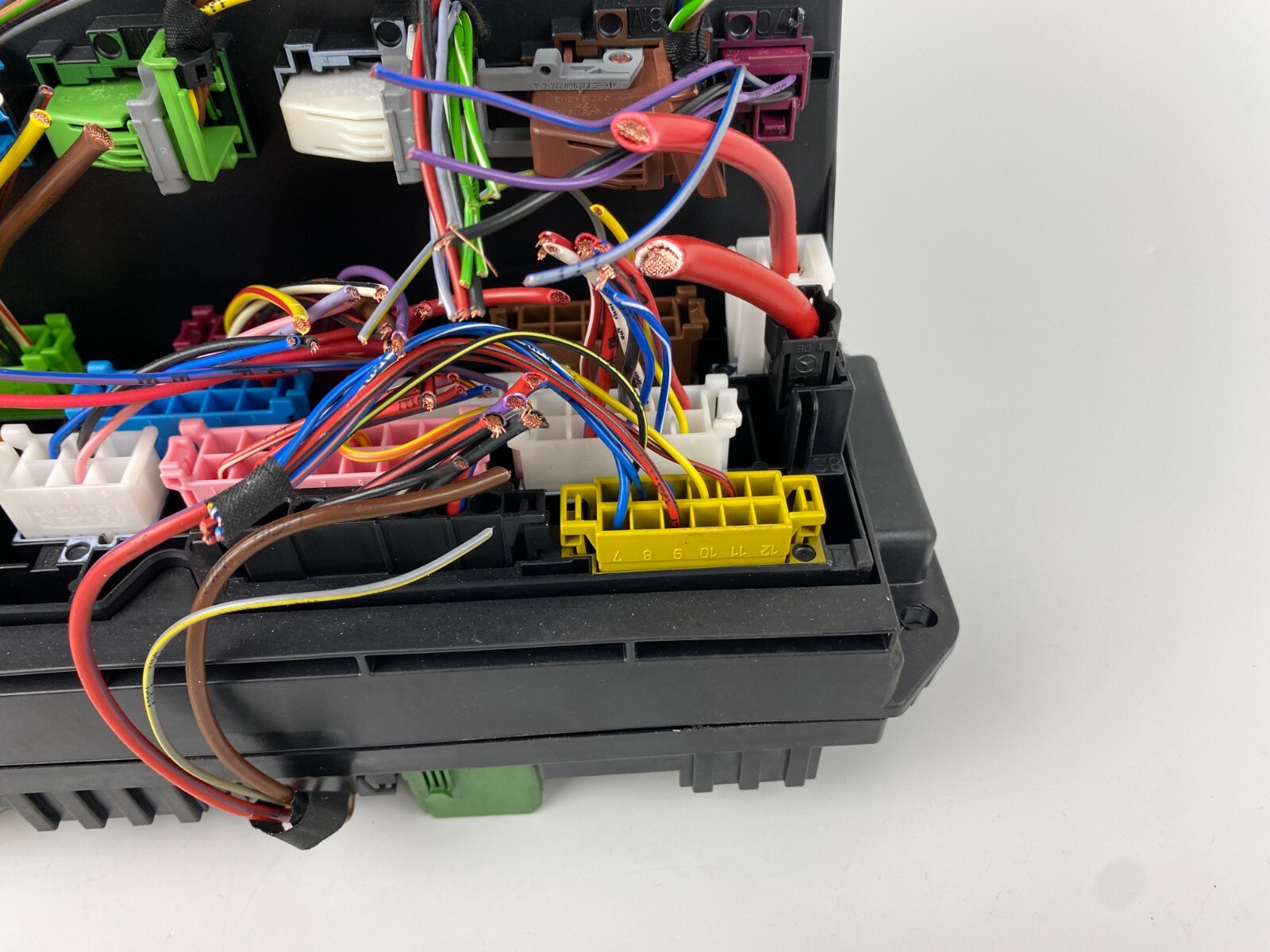 Mercedes Benz SLK R172 Front SAM Fuse Relay Box Module A2129007324 
