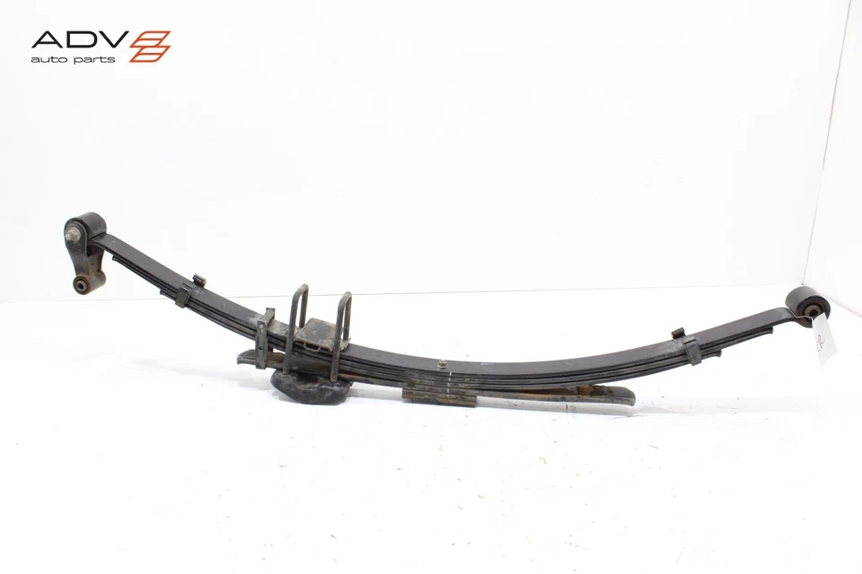 Nissan Titan 2017-2024 4x4 doble cabina suspensión trasera derecha resorte de hoja OEM Foto 2 de 4