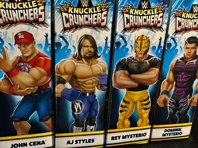 WWE Figura Azione Knuckle Crunchers - Rey Mysterio - Giocattolo Ufficiale Per Bambini E Collezionisti