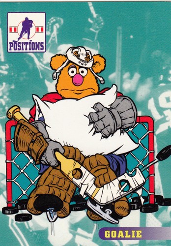 1994 CARDZ INC. MUPPETS TAKE THE ICE PROMO CARD P1 FOZZIE BEAR GOALIE