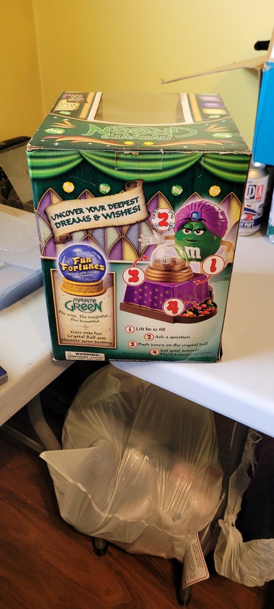 新品m&m's Fun Fortunes Madame Greenディスペンサー M&M's Madame Green Character Fun Fortunes Candy Dispenser