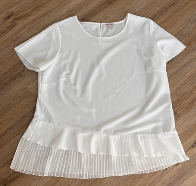 Schöne Bluse von Alba Moda mit Pliseedetails, Gr 48. weiß