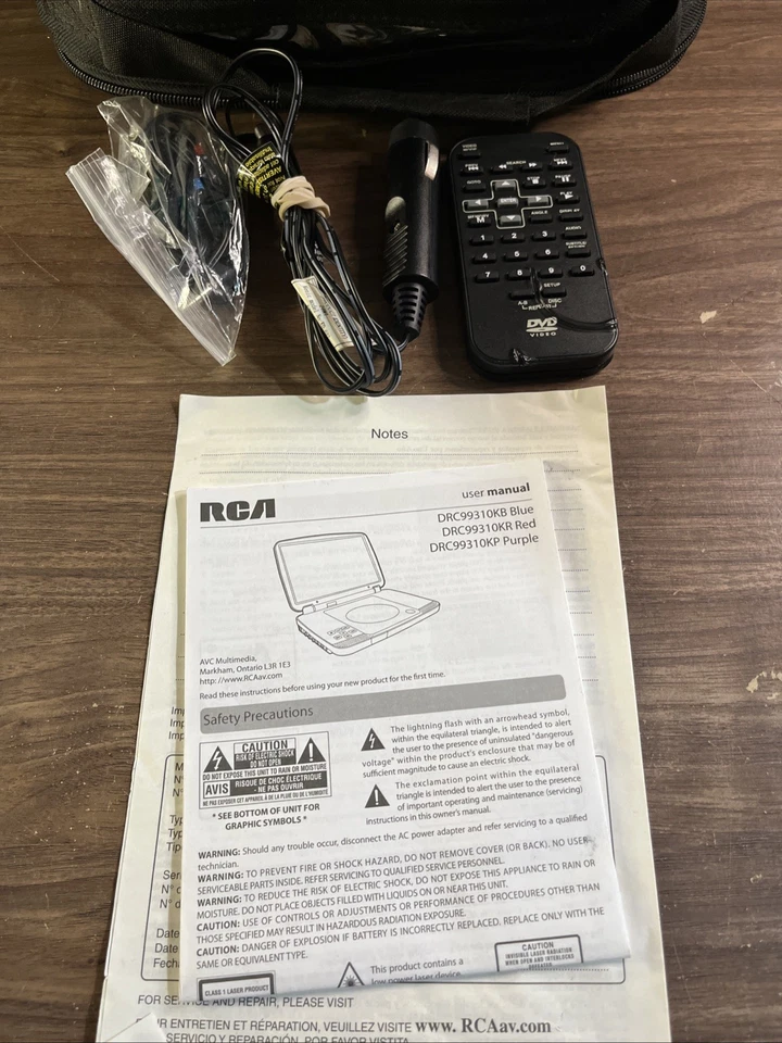 Reproductor de DVD portátil RCA (DRC99310KR rojo) 9" ¡Usado una vez! Foto 2 de 4