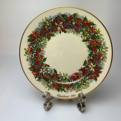 Lenox Colonial Christmas Wreath Series Virginia The First Colony Collector Plate