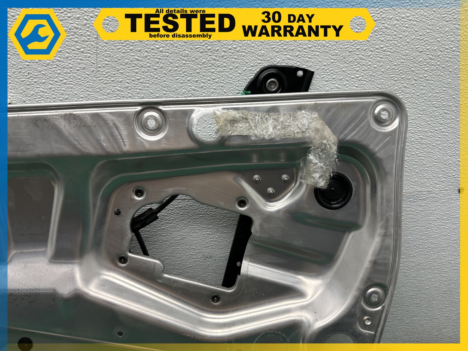 06-12 BENTLEY Flying Spur FRONT RIGHT DOOR WINDOW REGULATOR W/ PANEL OEM